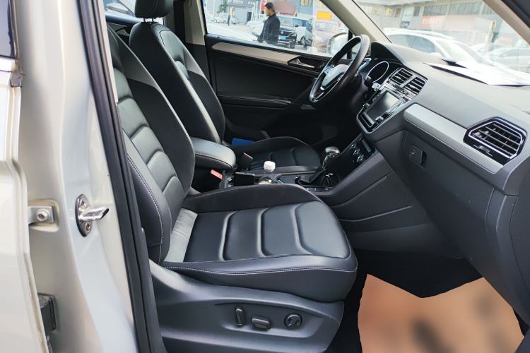 Used Volkswagen Tiguan L 2018 330TSI Automatic Two-Wheel Drive Luxury Edition
