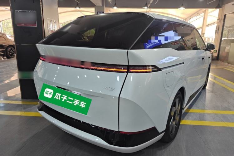 Used XPeng X9 2024 702 Ultra-Long Range Pro
