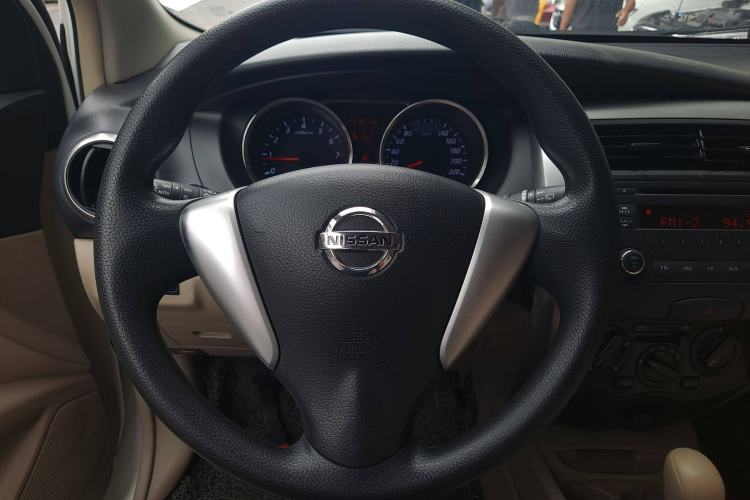 Used Nissan Livina 2013 1.6XL CVT Luxury Edition
