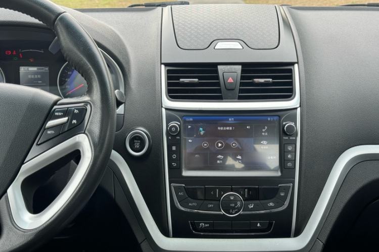 Used Geely Auto Emgrand 2016 Sedan 1.5L CVT Upward Version
