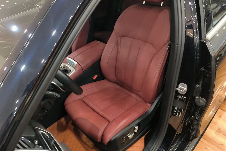 Used BMW X6 2022 xDrive40i Luxury Edition M Sport Package
