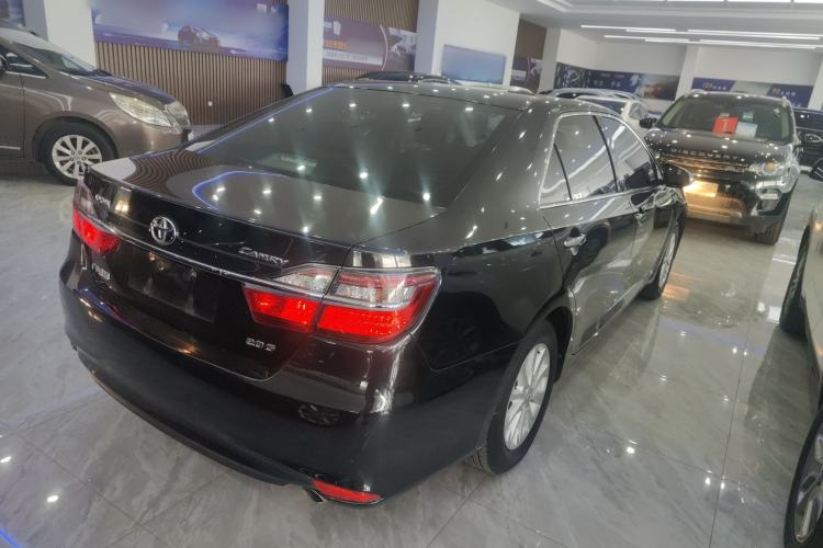 Used Toyota Camry 2016 2.0G 10th Anniversary Leading Edition
