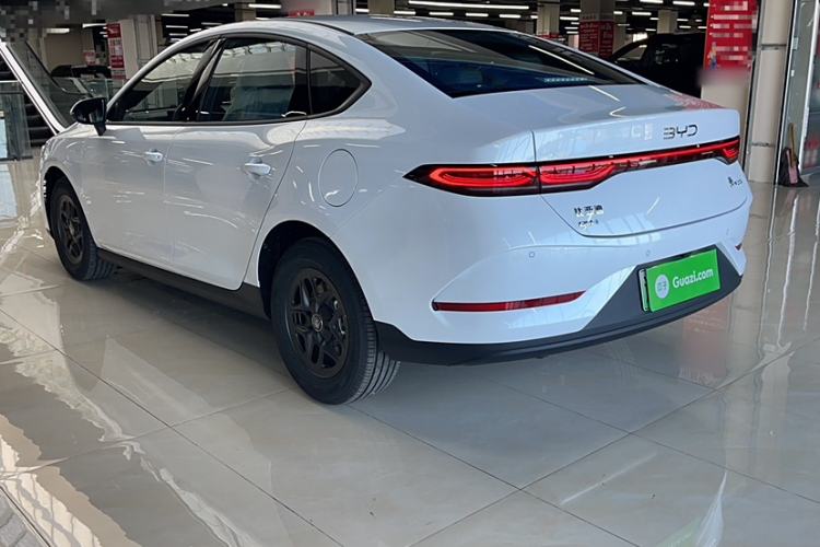 Used BYD Qin PLUS 2025 DM-i Smart Drive 55KM Leading Model
