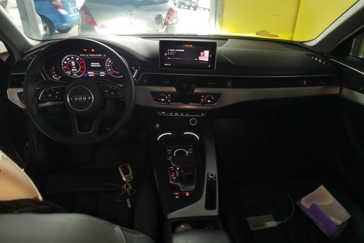 Used Audi A4L 2019 40 TFSI Fashion Edition China VI Emission Standard