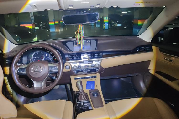 Used Lexus ES 2015 250 Elegant Edition
