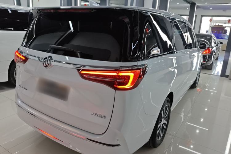 Used Buick GL8 2022 ES Landtrek 653T Luxury Edition