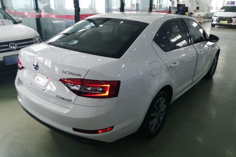 Used Skoda Octavia 2018 1.6L Automatic Comfort Edition