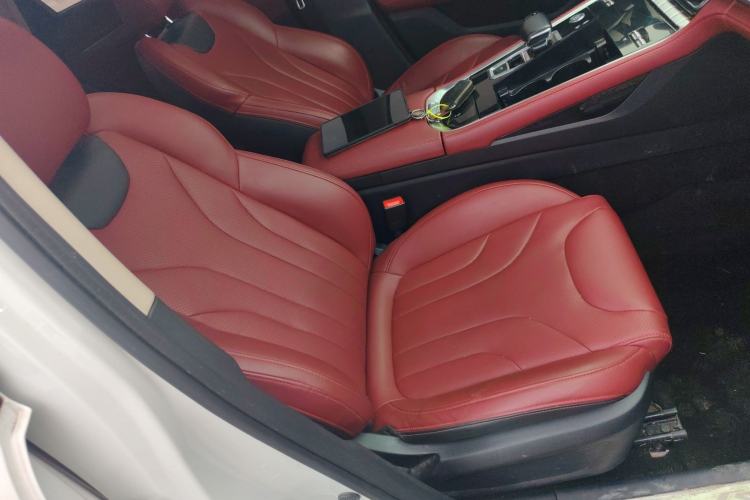 Used Changan CS85 COUPE 2019 1.5T DCT Version China VI Standard
