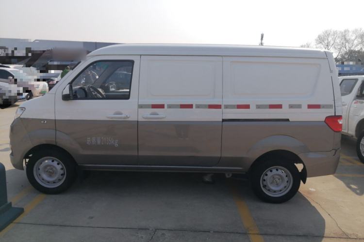 Used Jinbei Hiace X30 2023 1.5L Wealthy Van 2/5-Seater Non-Air-Conditioned Version SWC15M
