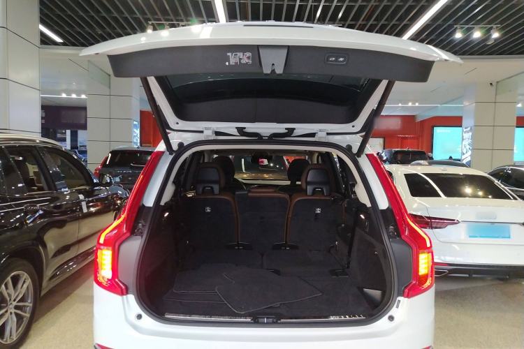 Used Volvo XC90 2020 Facelifted T6 Zhiyi Luxury 7-Seater
