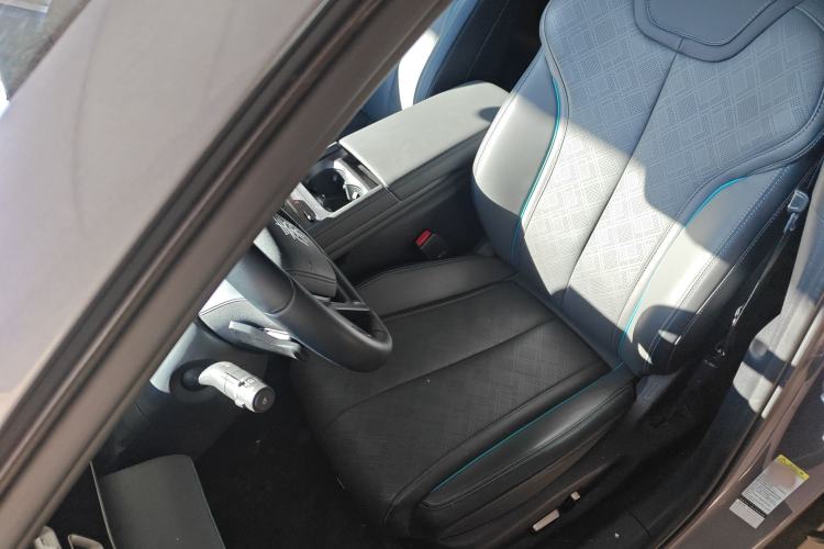 Used BYD Qin L 2025 DM-i Smart Drive 120KM Excellence Model