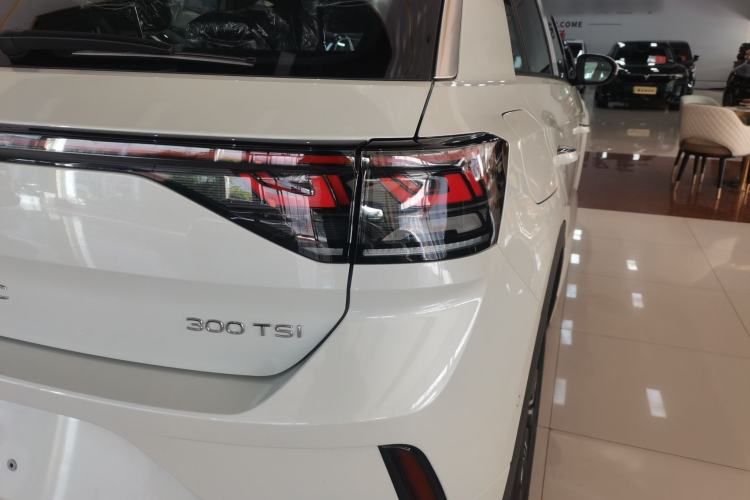 Used Volkswagen T-ROC 
