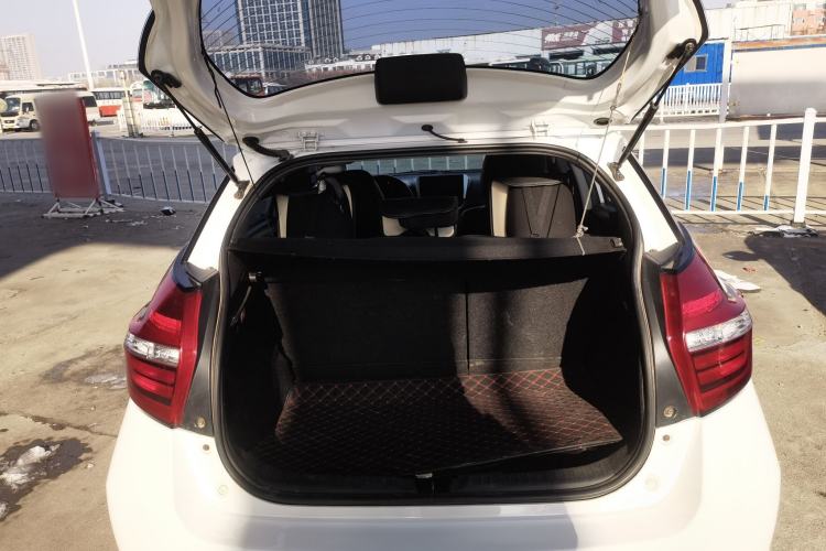 Used Toyota YARiS L 2019 1.5E CVT Dynamic Edition China VI compliant
