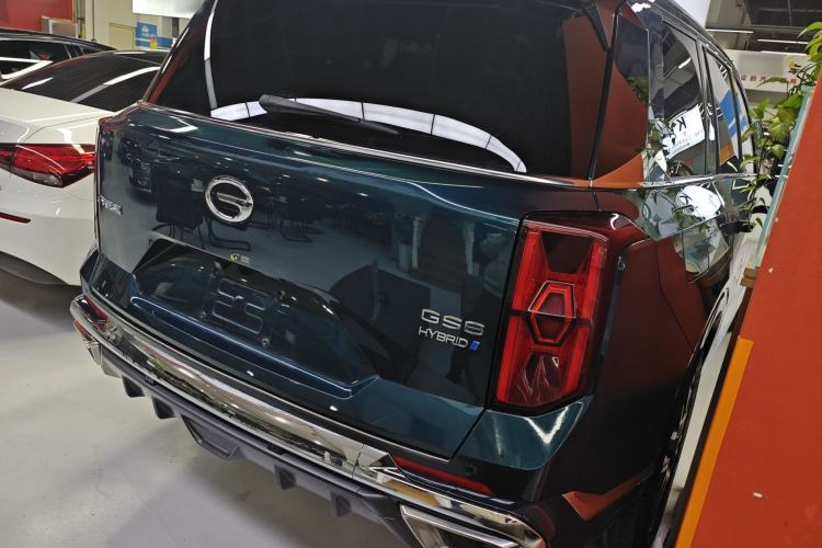 Used GAC Trumpchi GS8 2022 Dual-Engine Series 2.0TM Two-Wheel Drive Prestige Edition (7 Seats)