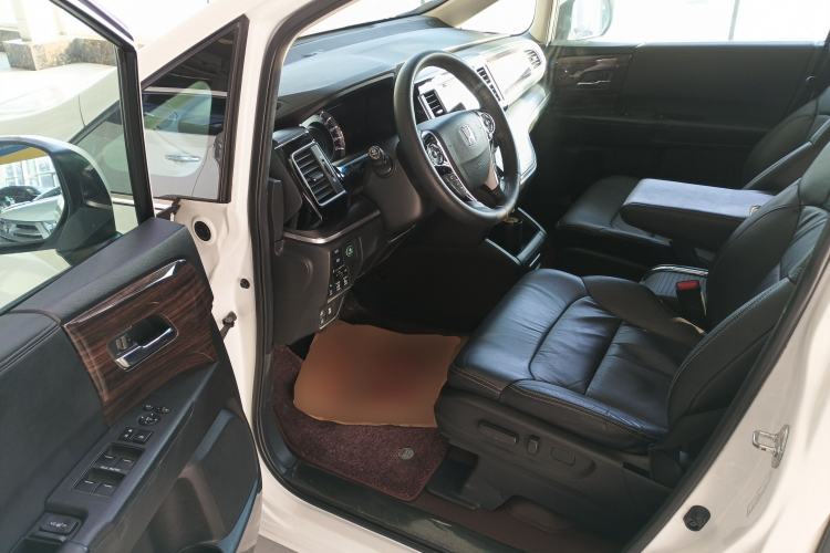Used Honda Elysion 2016 2.4L Supreme Edition