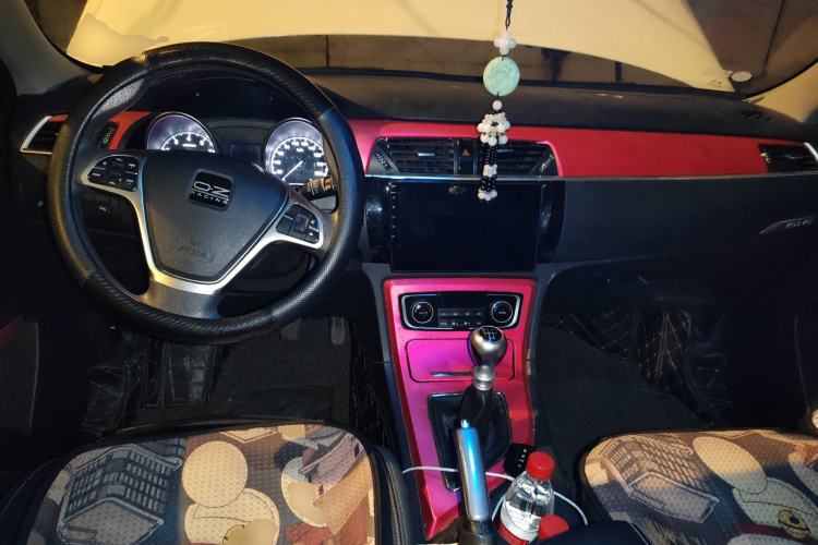 Used Zotye T600 2015 1.5T Manual Luxury Model
