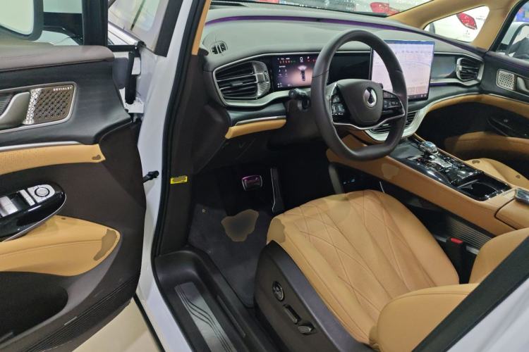 Used Denza D9 2024 DM-i 980 Four-Wheel Drive Prestige Model