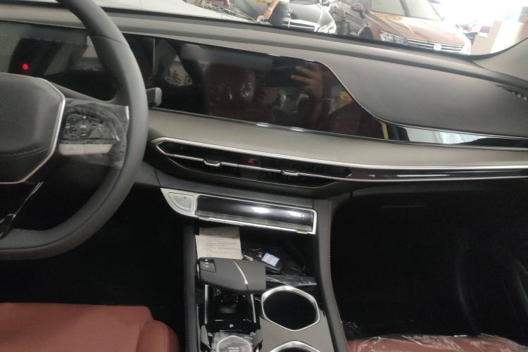 Used Changan Eado 2025 PLUS 1.4T Dual-Clutch High-Energy Version
