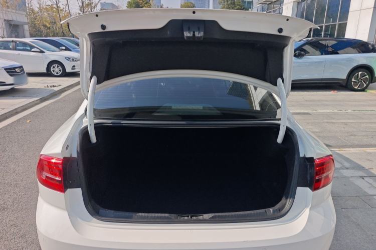 Used Volkswagen Lamando 2019 280TSI DSG Comfort Edition China VI standard
