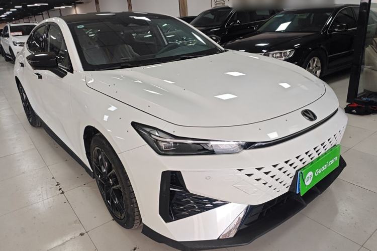 Used Changan UNI-V 2024 1.5T Prestige Edition
