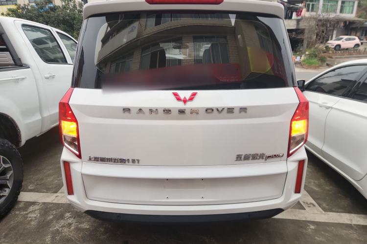 Used Wuling Hongguang PLUS 2019 1.5T Manual Comfort Version 7 Seats
