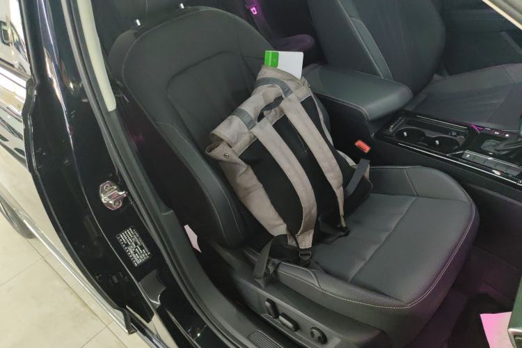 Used Volkswagen Passat 2025 Premium Version 380TSI Dragon Edition