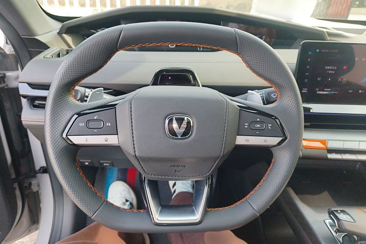 Used Changan UNI-V 2022 1.5T Prestige Version