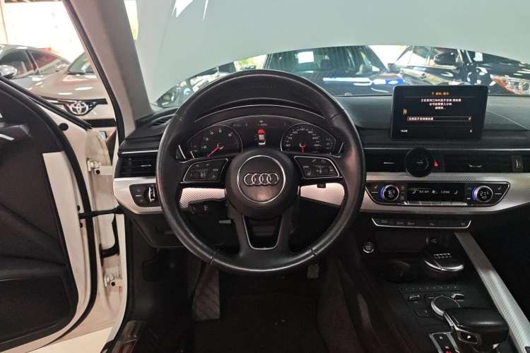 Used Audi A4L 2017 40 TFSI Fashion Model
