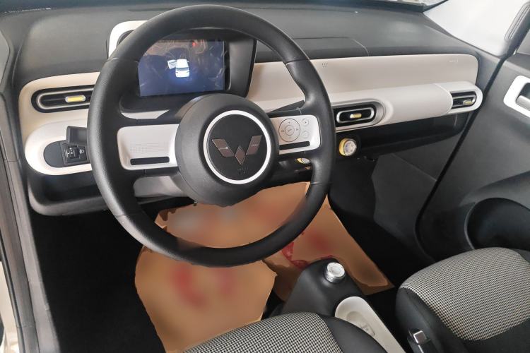 Used Wuling Hongguang MINIEV 2024 3rd Generation 215km Youth Edition
