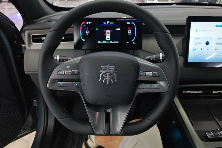 Used BYD Qin PLUS 2025 DM-i Smart Drive 55KM Leading Model
