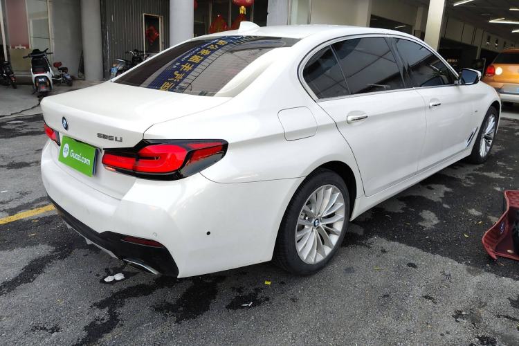 Used BMW 5 Series 2018 525Li Luxury Package
