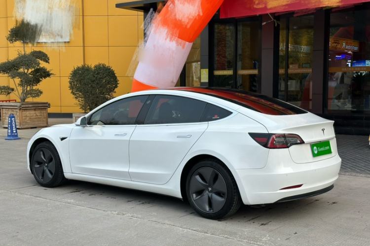 Used Tesla Model 3 2019 Long-Range Rear-Wheel-Drive Version
