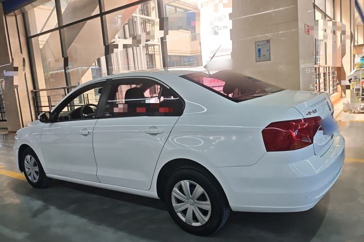 Used Volkswagen Jetta 2017 1.5L Manual Fashion Edition
