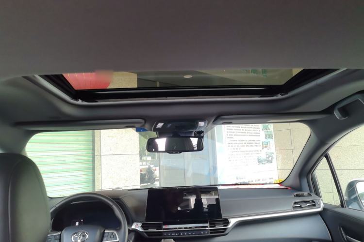 Used Toyota Sienna 2021 2.5L Hybrid Premium Edition