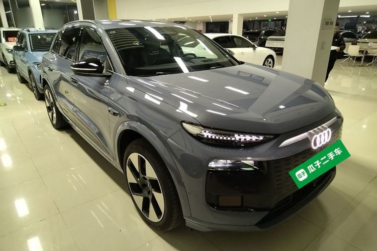 Used Audi Q6L e-tron 
