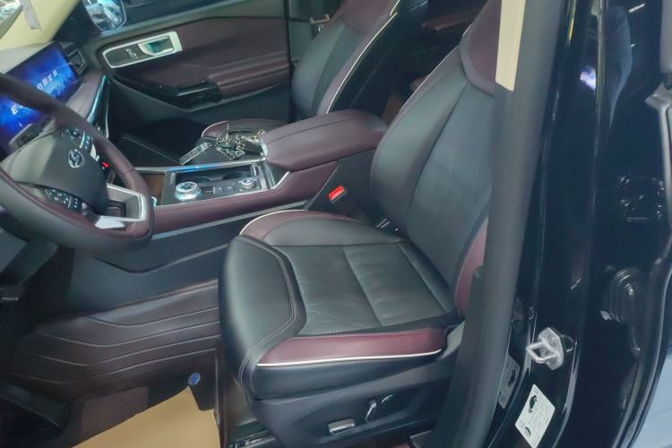 Used Ford Explorer 2023 EcoBoost 285 Four-Wheel Drive Titanium Edition 7-Seater
