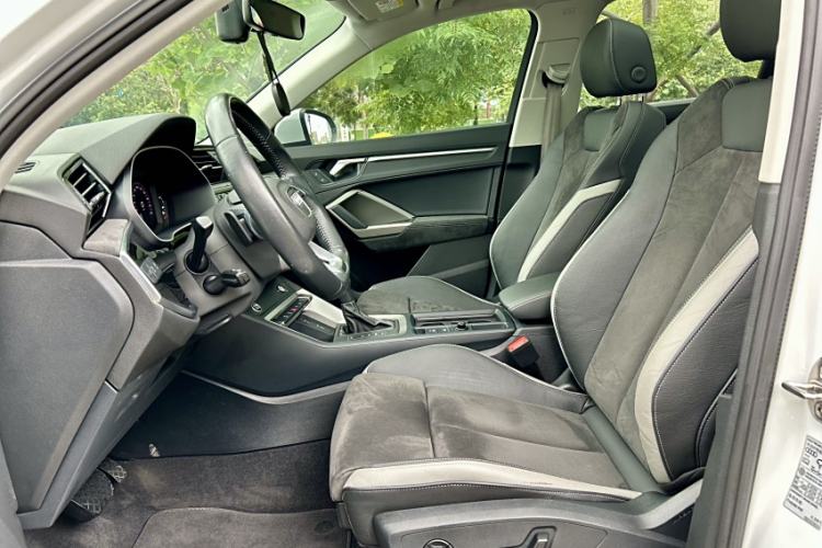 Used Audi Q3 2021 35 TFSI Fashion Dynamic Model
