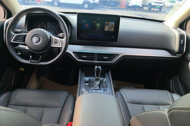 Used BYD Tang 2018 2.0T Automatic Smart Connect Prestige 7-Seater China V Standard