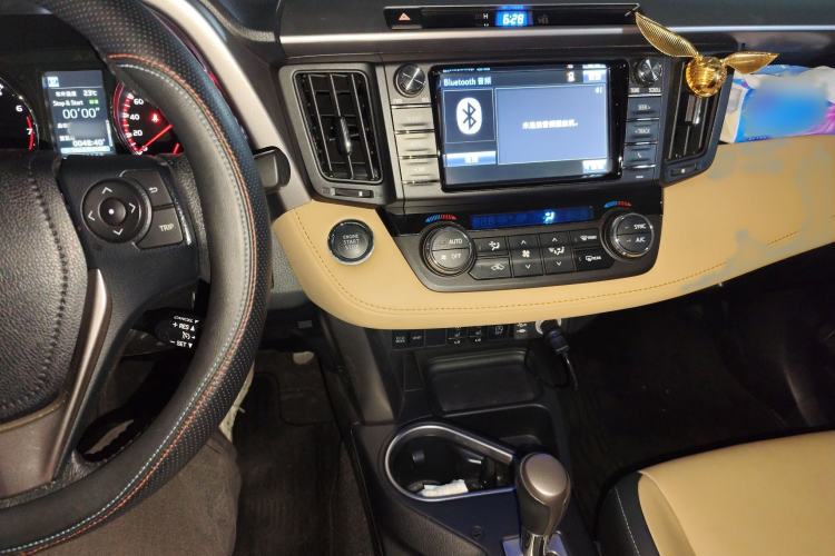 Used Toyota RAV4 2016 2.0L CVT Two-Wheel Drive Smart Edition China V Standard