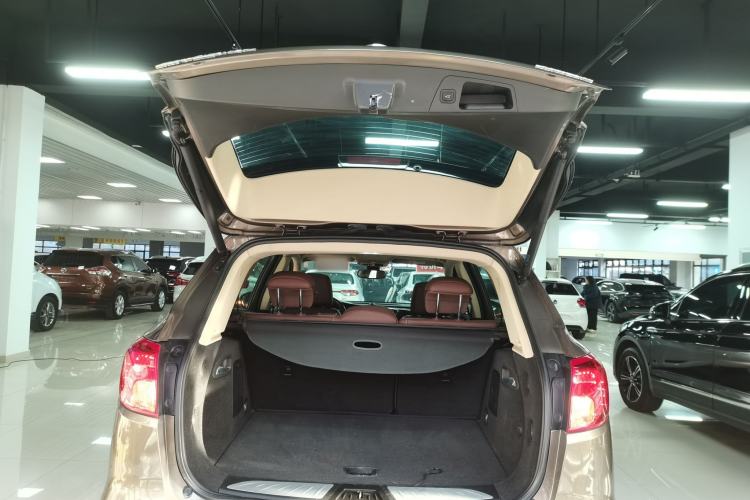 Used Buick Envision 2016 28T Four-Wheel Drive Luxury Model
