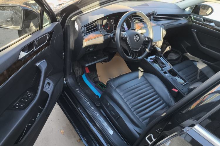 Used Volkswagen Magotan 2018 Facelift 330TSI DSG Luxury Model