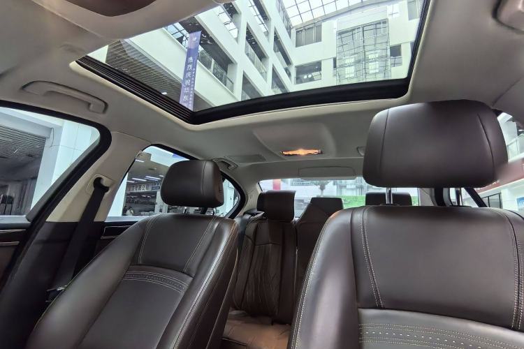 Used BMW 5 Series 2014 525Li Luxury Design Package
