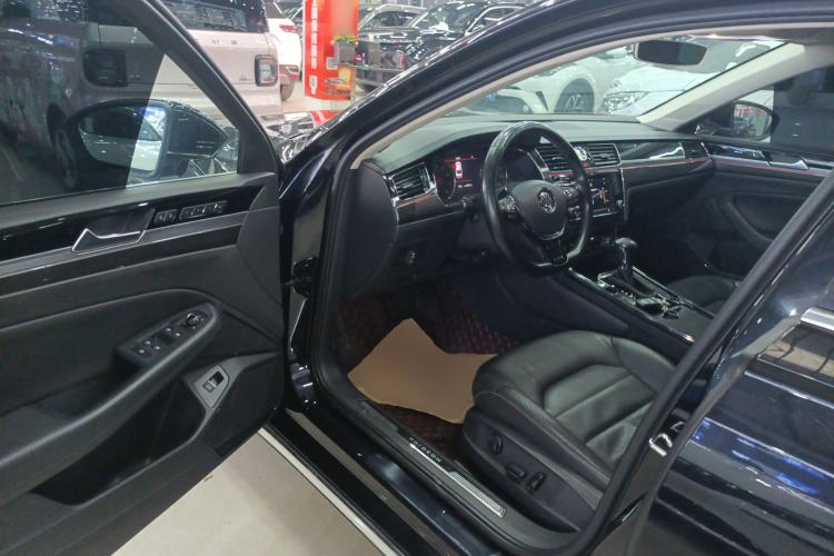 Used Volkswagen Phideon 2018 380TSI Two-Wheel Drive Business Edition
