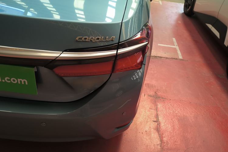 Used Toyota Corolla 2017 Revised Dual-Engine 1.8L E-CVT Leading Edition
