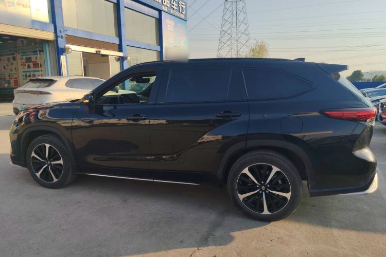 Used Toyota Crown Kluger 2022 2.0T Four-Wheel Drive Enjoyment Edition
