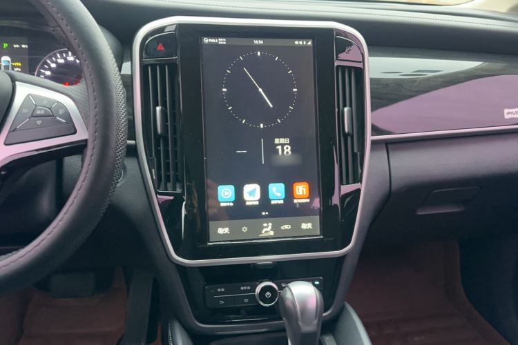 Used BYD Song MAX 2018 1.5T Automatic Smart Connect Elite Model with 6 Seats
