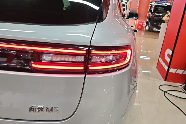 Used Hima AITO M5 2022 Extended-Range Four-Wheel Drive Ultimate Edition
