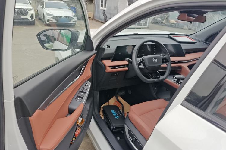 Used Changan CS75 PLUS 2024 3rd Generation Champion Edition 1.5T Intelligent Drive Dynamic Model
