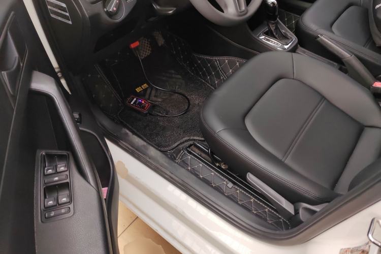 Used Volkswagen Jetta 2015 1.6L Automatic Fashion Model
