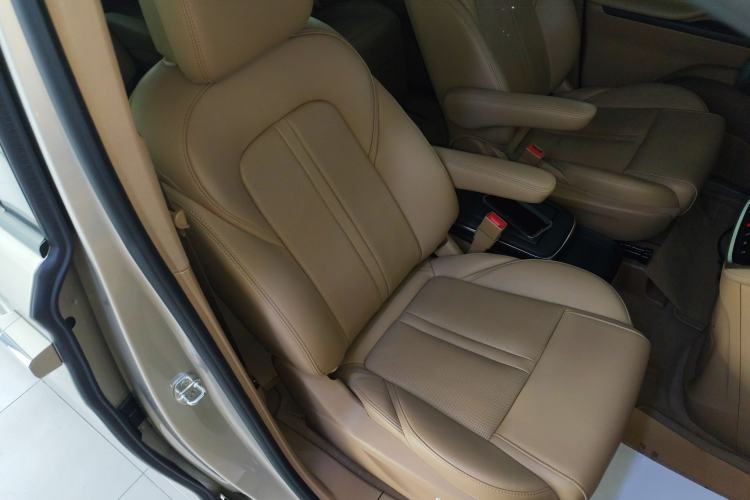 Used Buick GL8 2020 ES Land Cruiser 653T Flagship Model